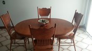 Oak Kitchen table with 4 chairs
